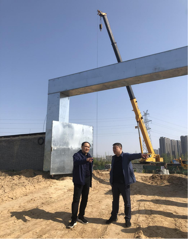 华亿党委委员、副总经理张岩到侯寨新镇区安置区调研项目建设工作
