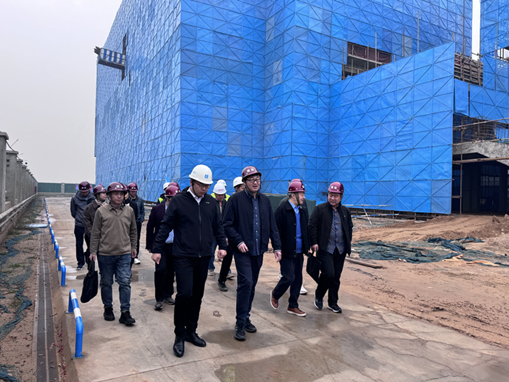 华亿党委委员、纪委书记张炼带队调研六十七高项目建设